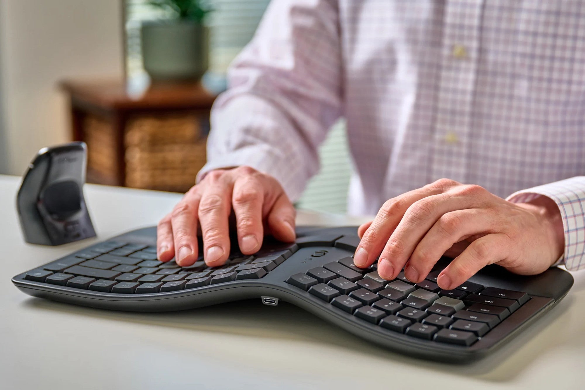 Kinesis mWave Mechanical Keyboard Black - Wired & Wireless Bluetooth