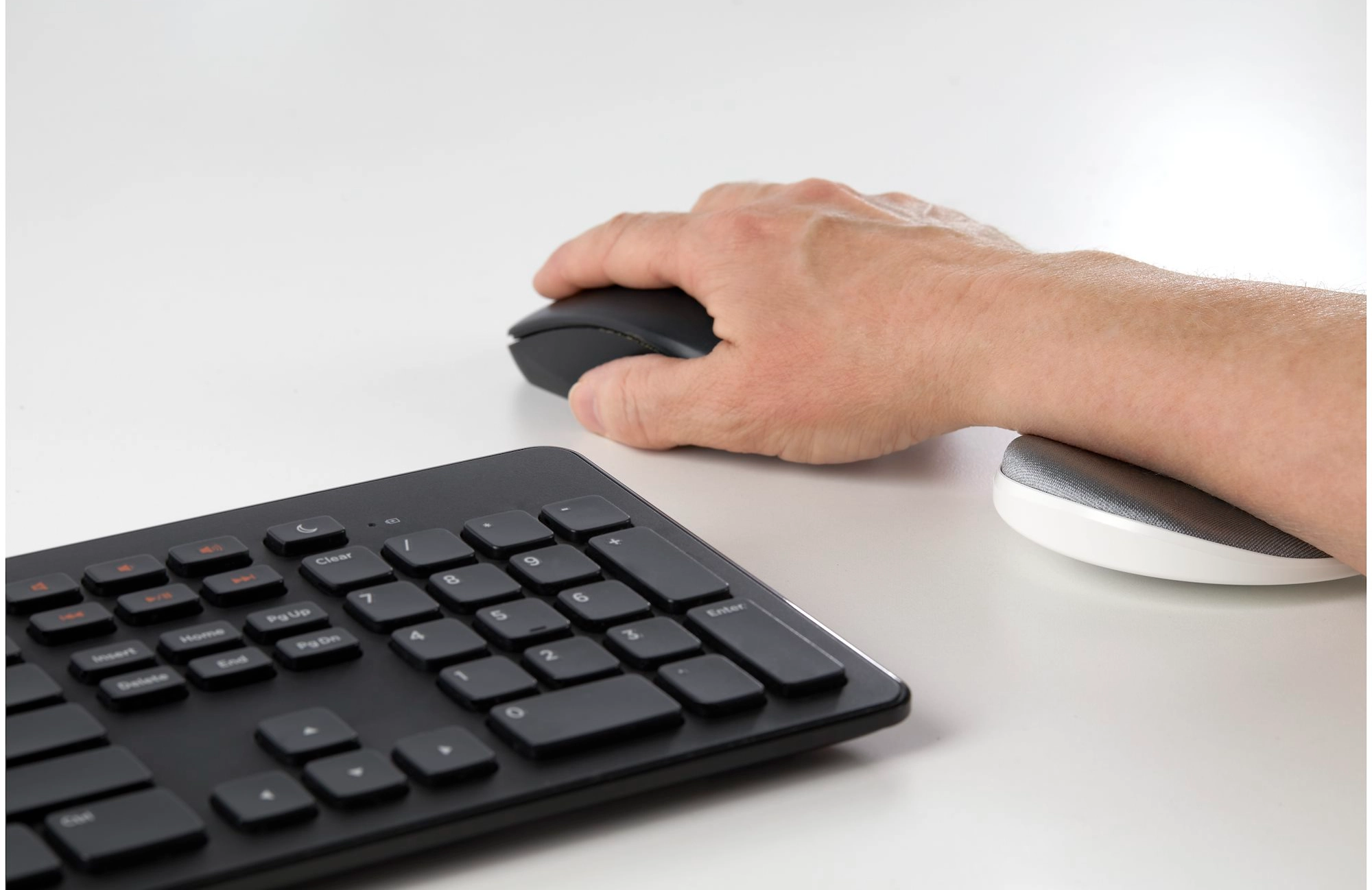 StarTech Ergonomic Wrist Pad